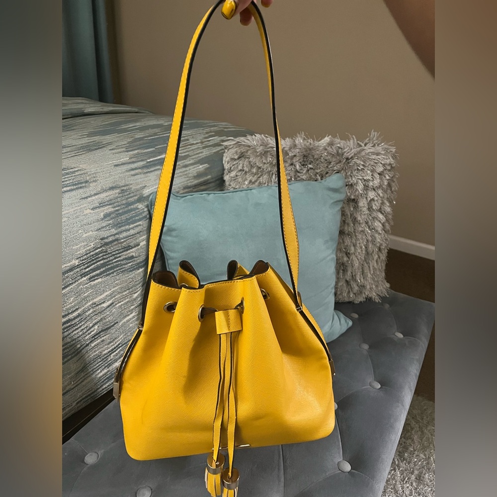 Aldo mustard bucket bag